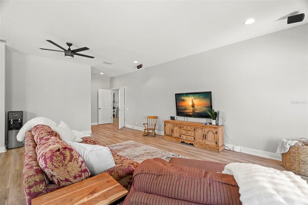 Active With Contract: $1,450,000 (6 beds, 6 baths, 5799 Square Feet)