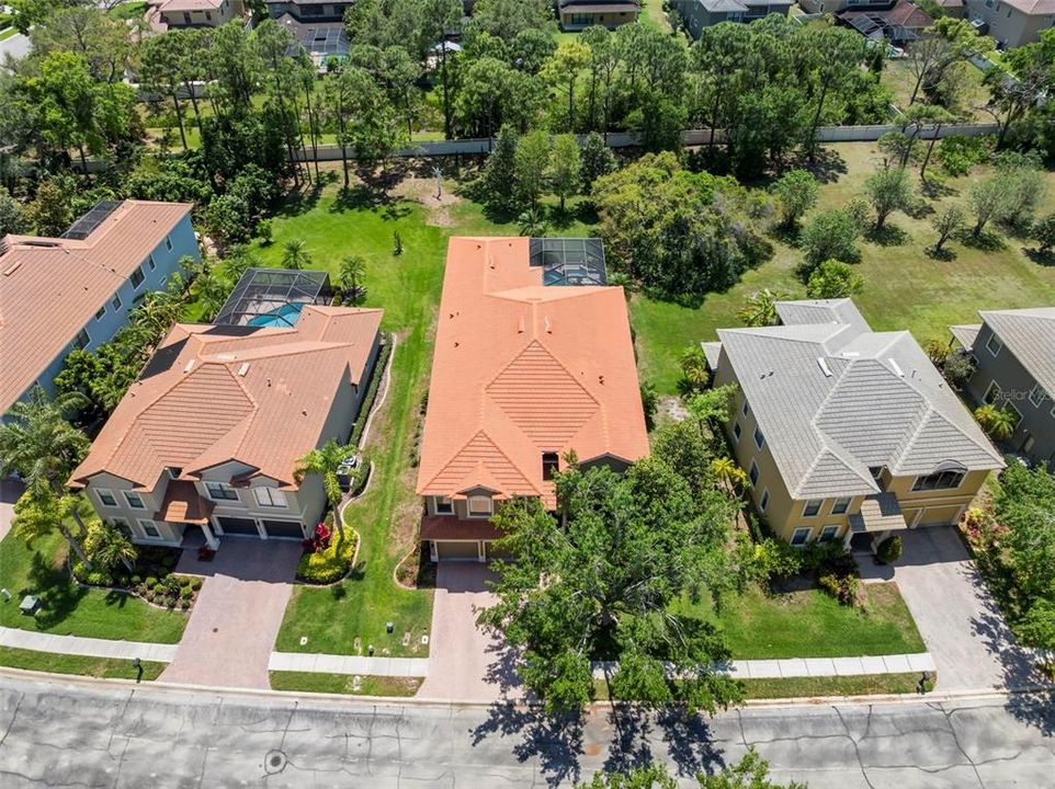 Active With Contract: $1,450,000 (6 beds, 6 baths, 5799 Square Feet)