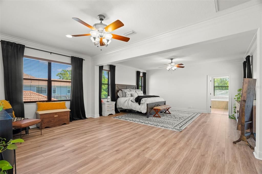 Active With Contract: $1,450,000 (6 beds, 6 baths, 5799 Square Feet)