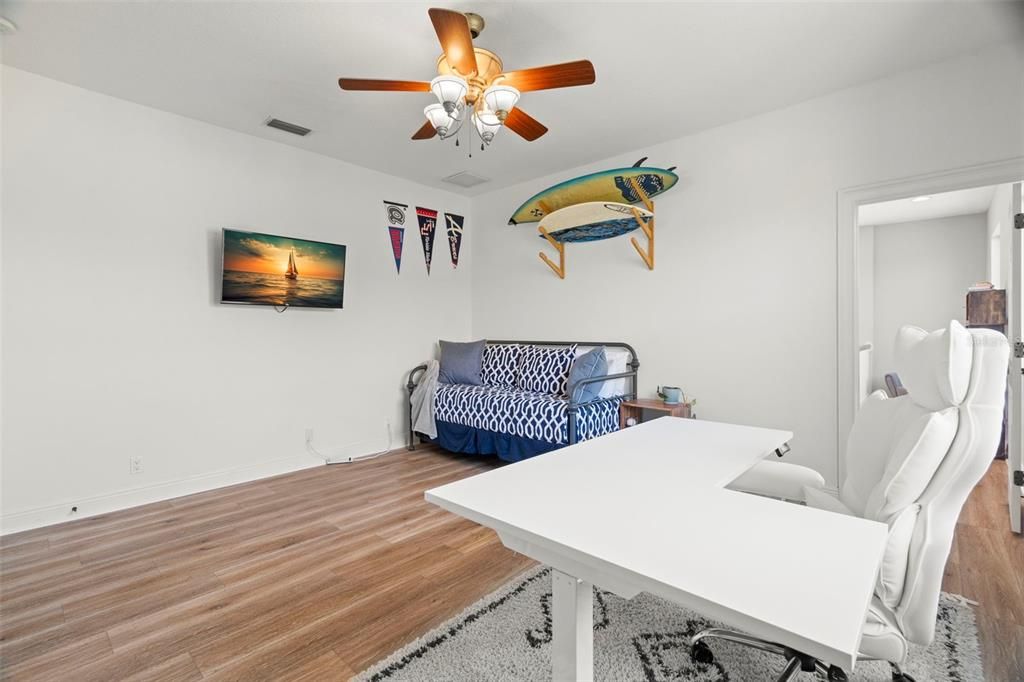 Active With Contract: $1,450,000 (6 beds, 6 baths, 5799 Square Feet)