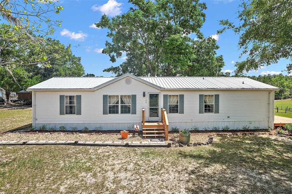 Recently Sold: $399,900 (3 beds, 2 baths, 1566 Square Feet)