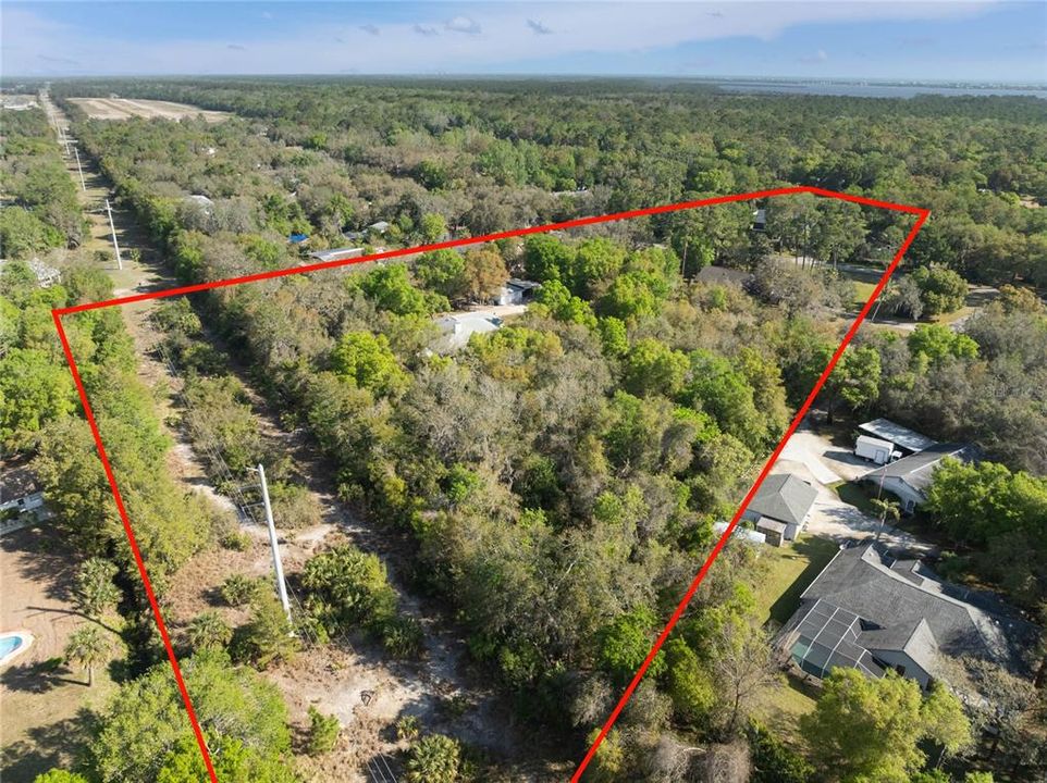 最近售出: $350,000 (1.85 acres)