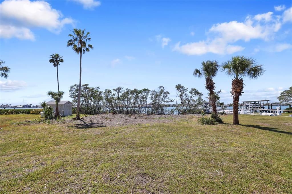 En Venta: $1,465,000 (5 camas, 3 baños, 3105 Pies cuadrados)