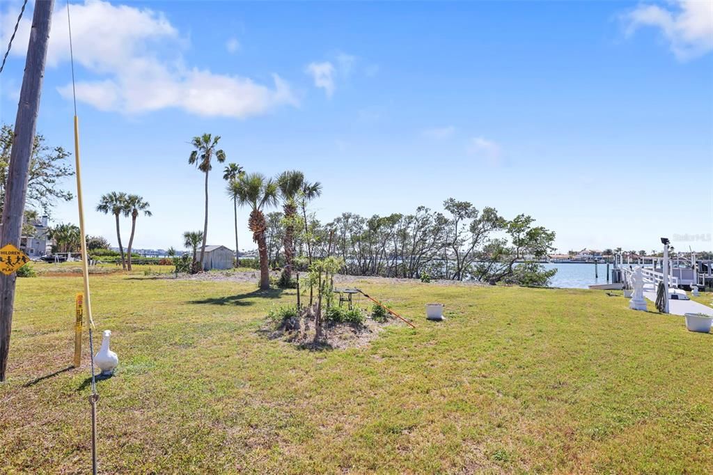 En Venta: $1,465,000 (5 camas, 3 baños, 3105 Pies cuadrados)