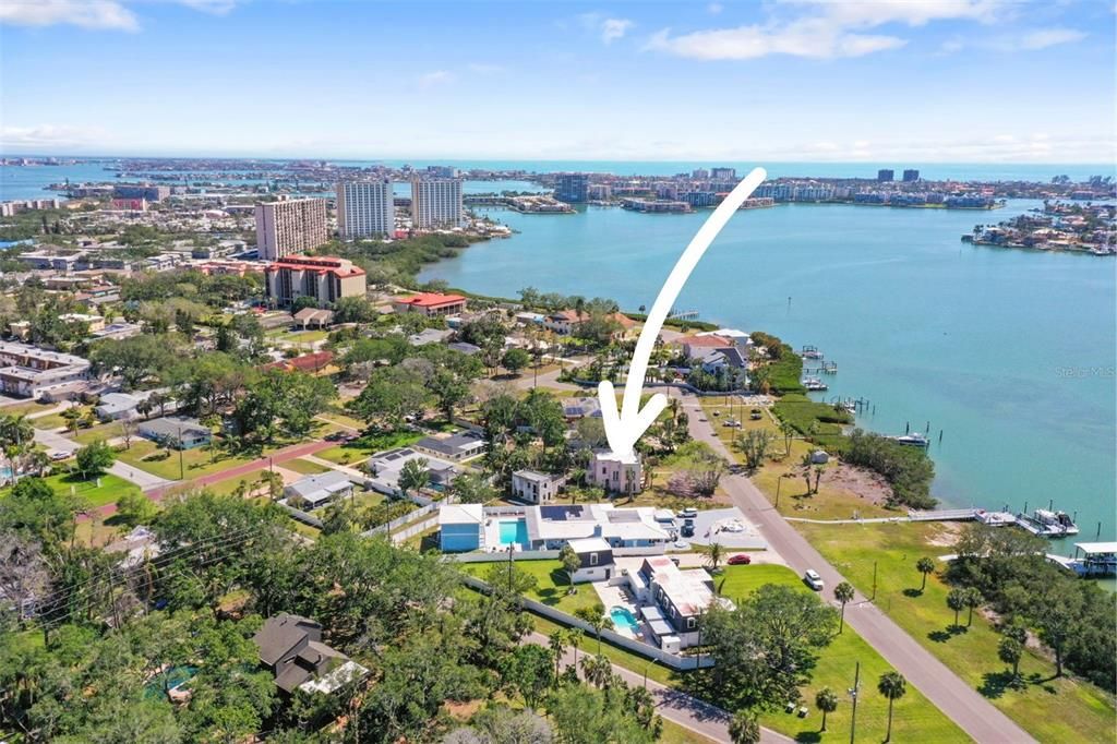 En Venta: $1,465,000 (5 camas, 3 baños, 3105 Pies cuadrados)