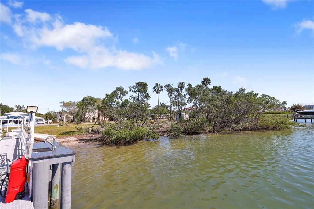 En Venta: $1,465,000 (5 camas, 3 baños, 3105 Pies cuadrados)