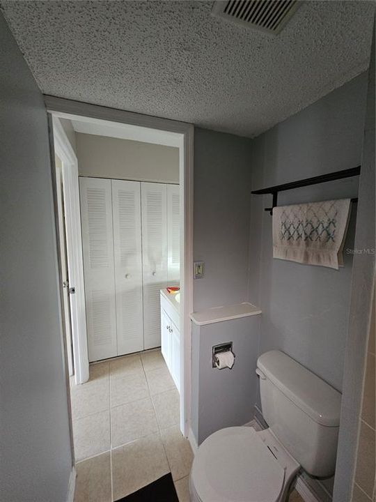 En Venta: $159,900 (2 camas, 2 baños, 805 Pies cuadrados)