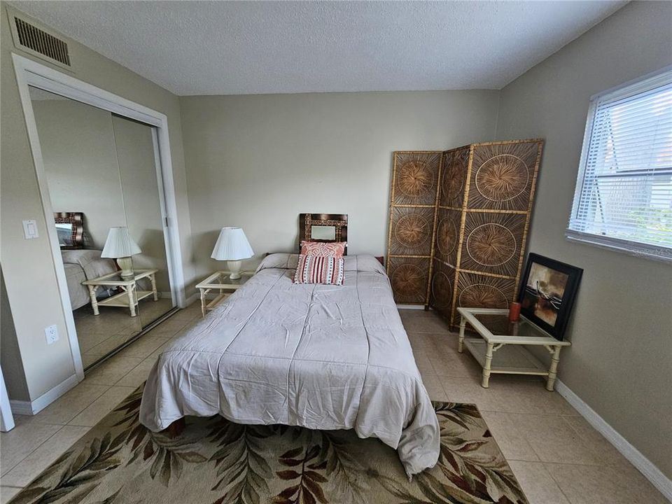 En Venta: $159,900 (2 camas, 2 baños, 805 Pies cuadrados)