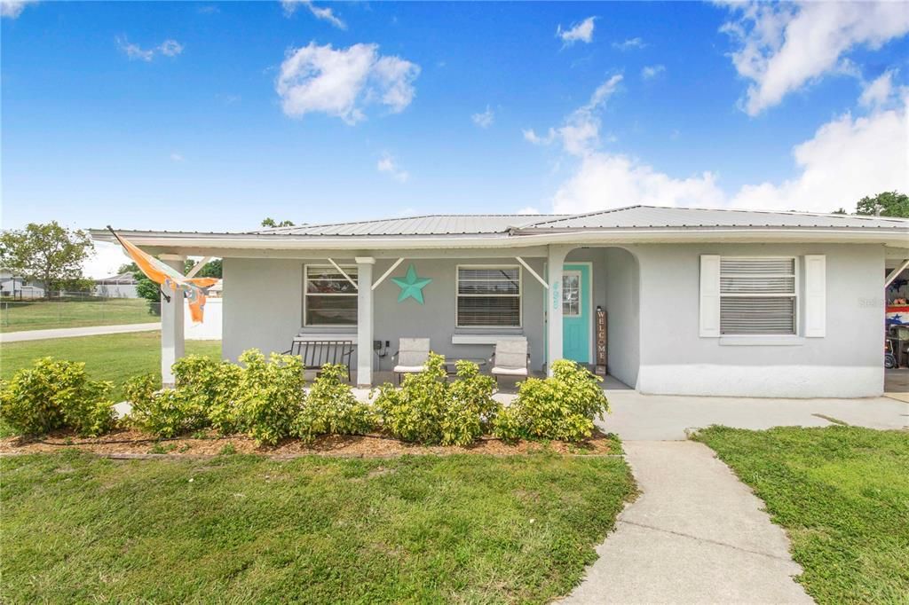 For Sale: $305,000 (4 beds, 2 baths, 1606 Square Feet)