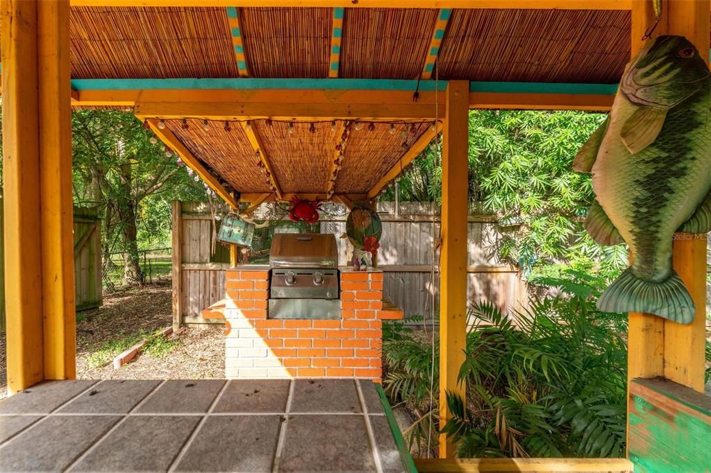 На продажу: $219,000 (2 спален, 1 ванн, 1008 Квадратных фут)