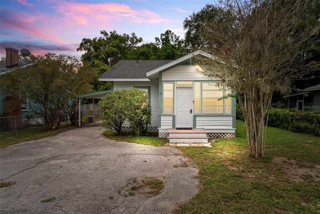 На продажу: $219,000 (2 спален, 1 ванн, 1008 Квадратных фут)