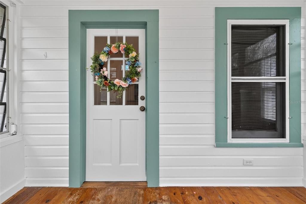 На продажу: $219,000 (2 спален, 1 ванн, 1008 Квадратных фут)