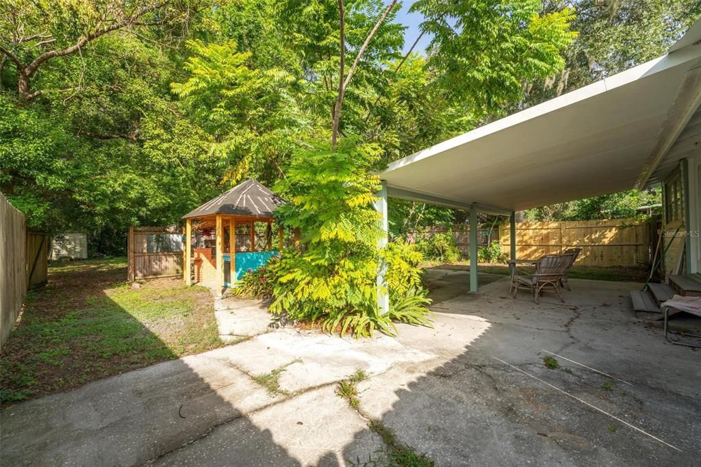 На продажу: $219,000 (2 спален, 1 ванн, 1008 Квадратных фут)