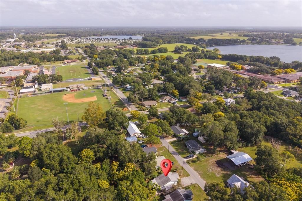 На продажу: $219,000 (2 спален, 1 ванн, 1008 Квадратных фут)