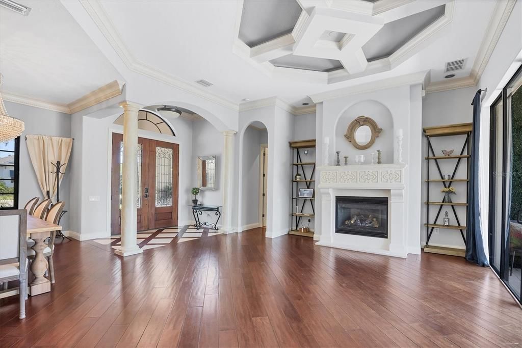 待售: $2,199,000 (4 贝兹, 3 浴室, 3837 平方英尺)