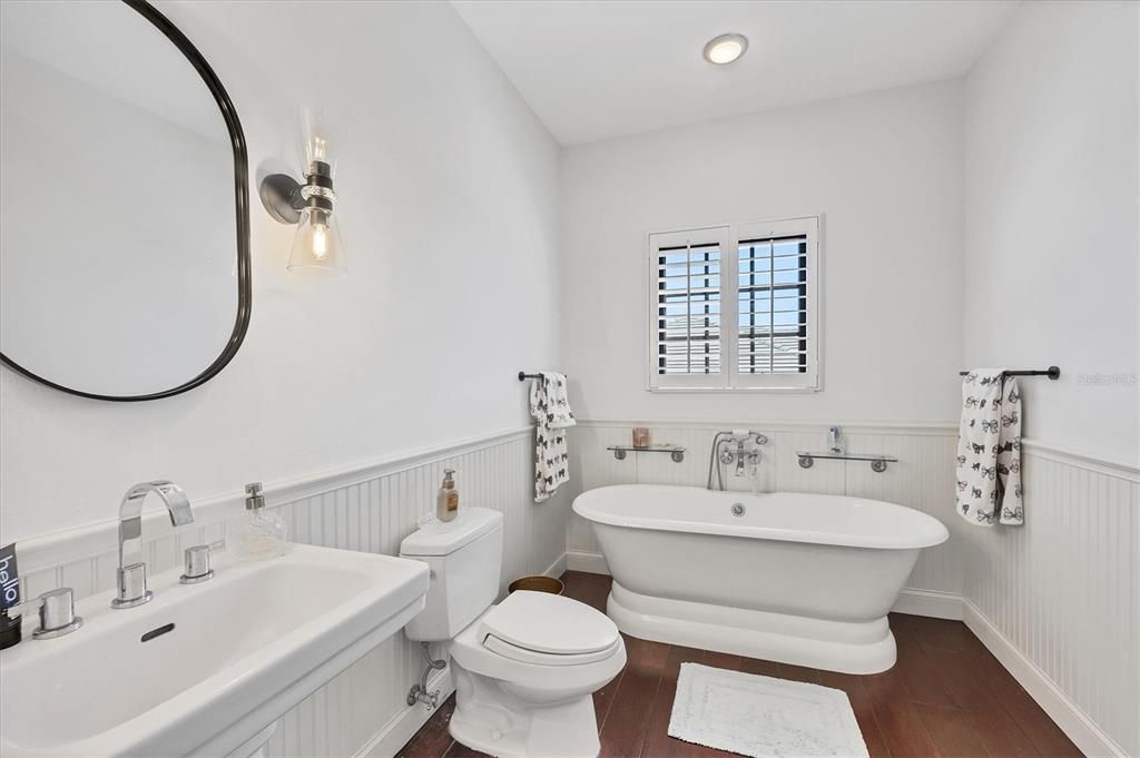 待售: $2,199,000 (4 贝兹, 3 浴室, 3837 平方英尺)