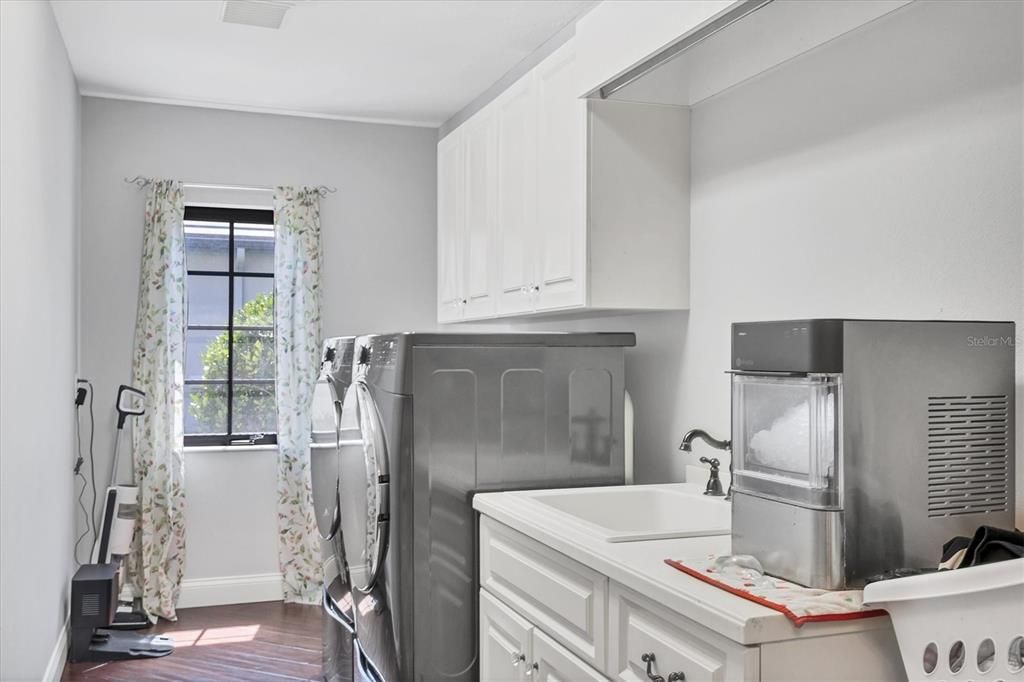 待售: $2,199,000 (4 贝兹, 3 浴室, 3837 平方英尺)