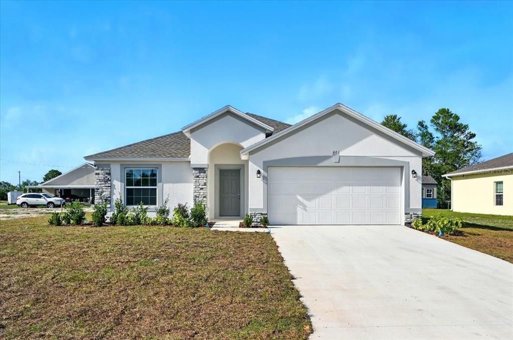 Recently Sold: $275,000 (3 beds, 2 baths, 1332 Square Feet)