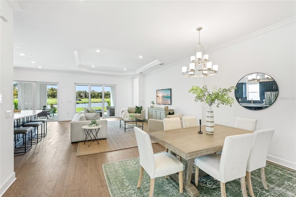 Под контрактом: $1,290,000 (3 спален, 3 ванн, 2433 Квадратных фут)