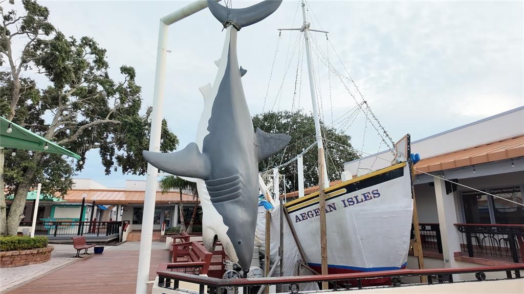 На продажу: $239,000 (2 спален, 1 ванн, 1170 Квадратных фут)