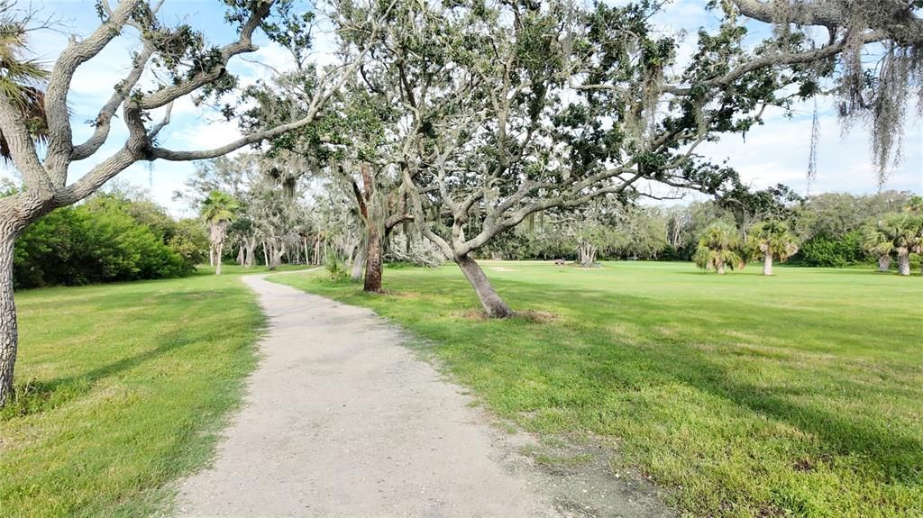 На продажу: $239,000 (2 спален, 1 ванн, 1170 Квадратных фут)