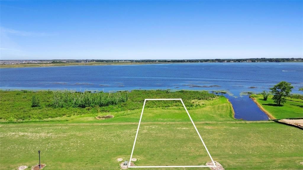 待售: $180,000 (0.59 acres)