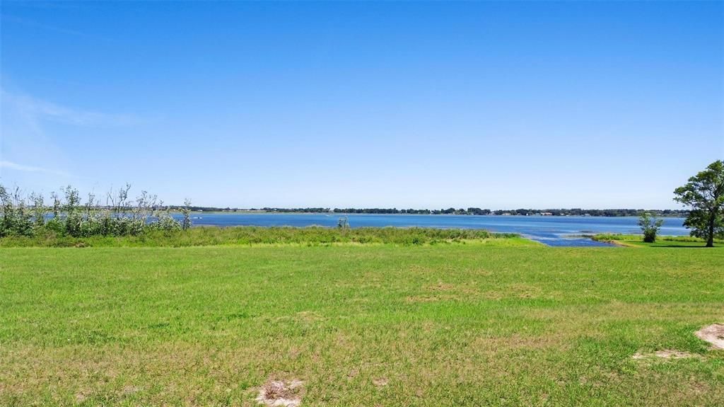 待售: $180,000 (0.59 acres)