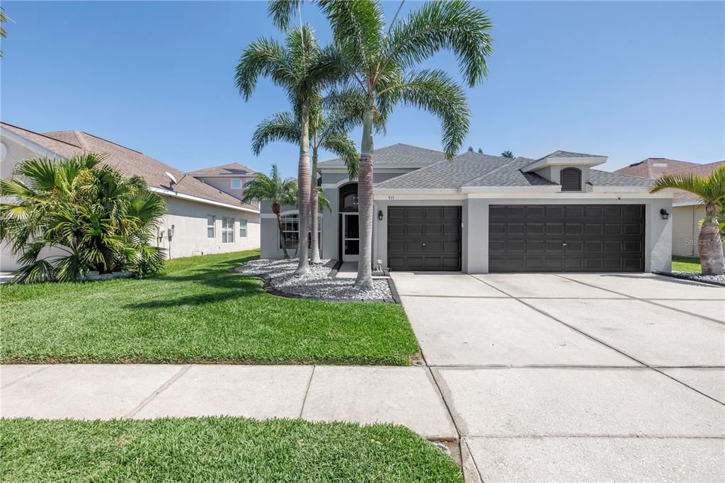 На продажу: $399,900 (4 спален, 2 ванн, 1846 Квадратных фут)