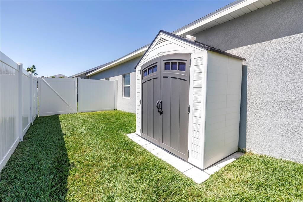 На продажу: $399,900 (4 спален, 2 ванн, 1846 Квадратных фут)