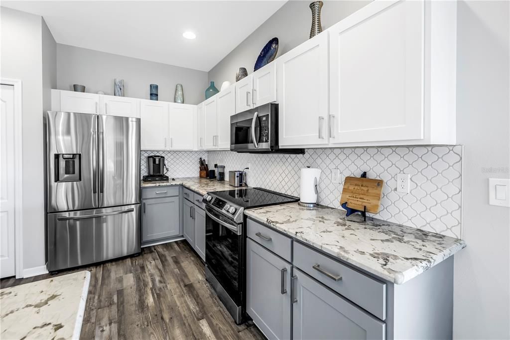 На продажу: $399,900 (4 спален, 2 ванн, 1846 Квадратных фут)