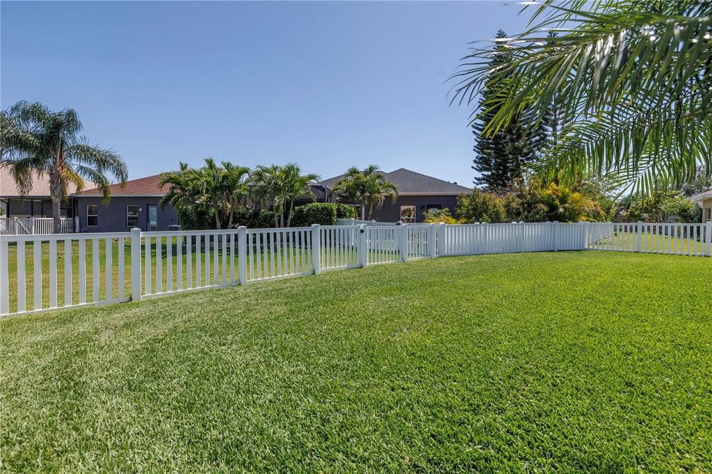 На продажу: $399,900 (4 спален, 2 ванн, 1846 Квадратных фут)