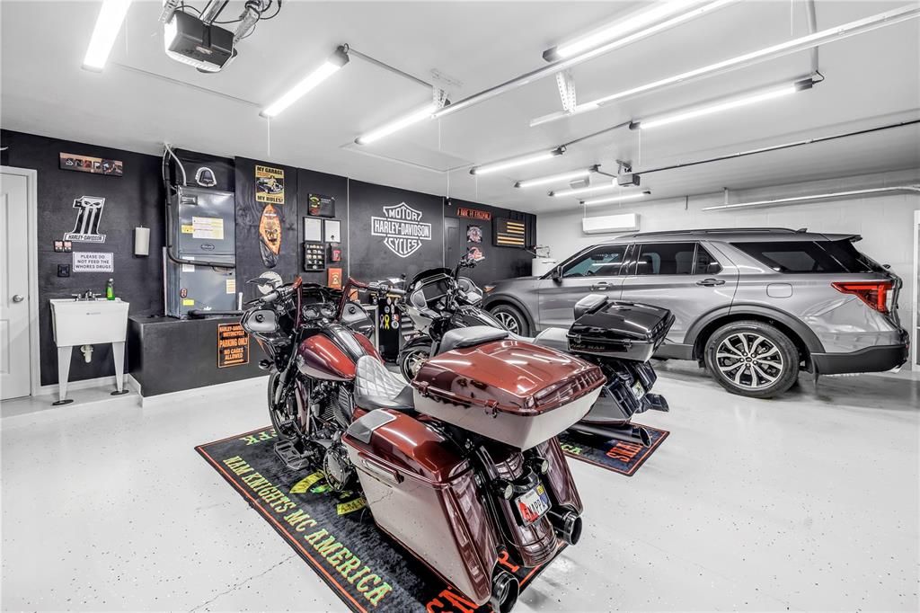 На продажу: $399,900 (4 спален, 2 ванн, 1846 Квадратных фут)