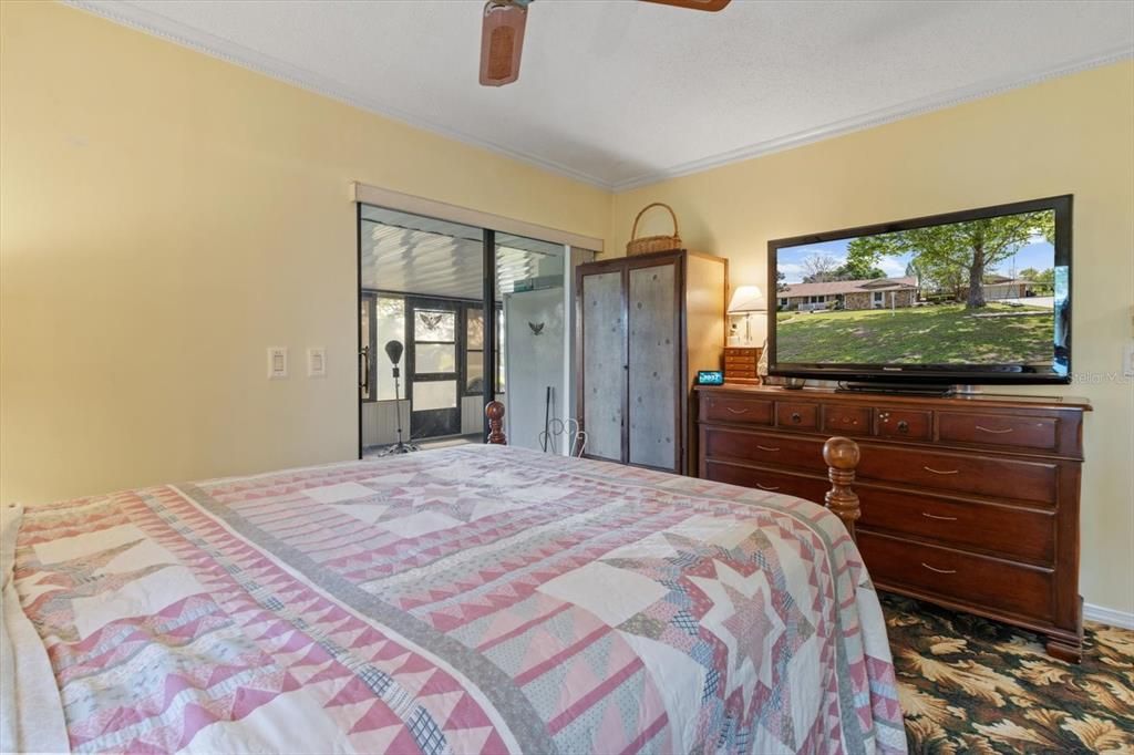 На продажу: $499,900 (4 спален, 2 ванн, 1980 Квадратных фут)