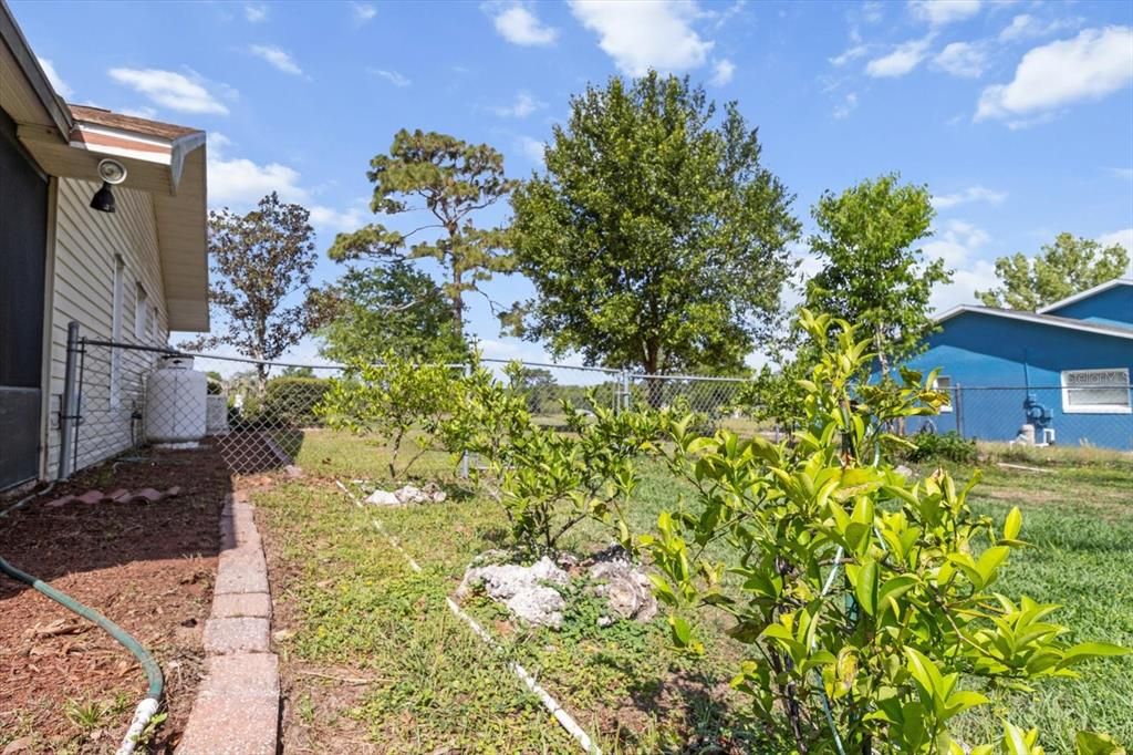 На продажу: $499,900 (4 спален, 2 ванн, 1980 Квадратных фут)