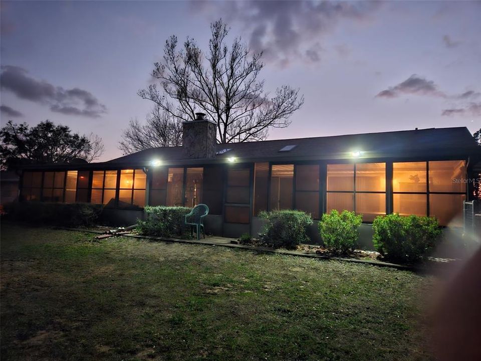 На продажу: $499,900 (4 спален, 2 ванн, 1980 Квадратных фут)