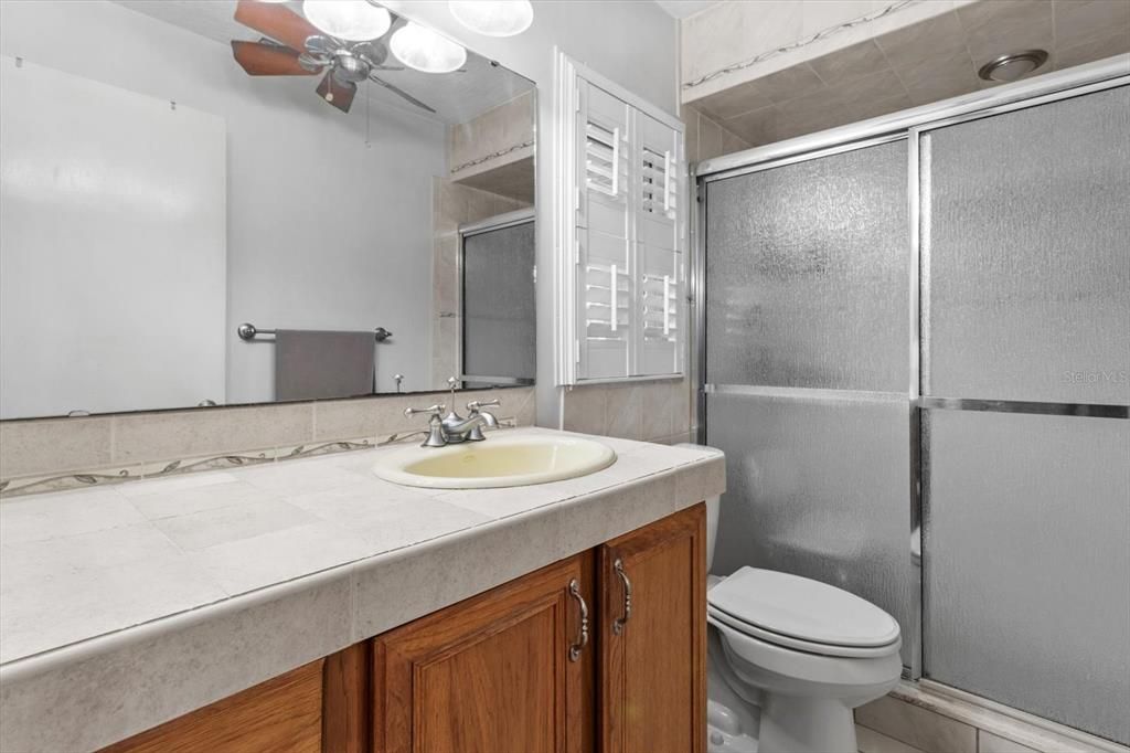 На продажу: $499,900 (4 спален, 2 ванн, 1980 Квадратных фут)