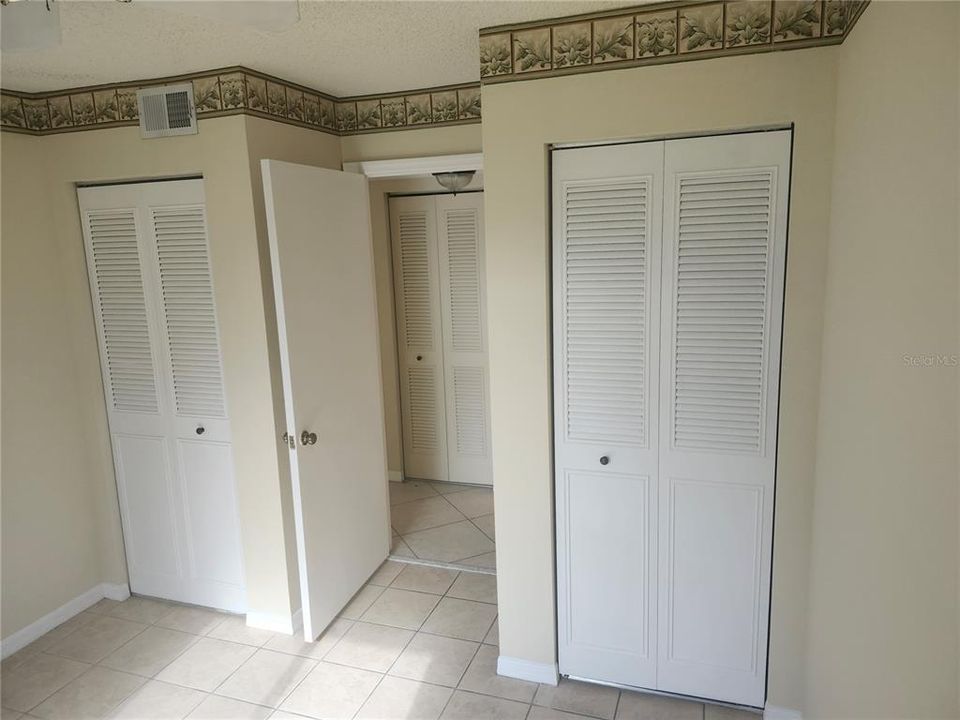 For Sale: $116,000 (2 beds, 2 baths, 1035 Square Feet)