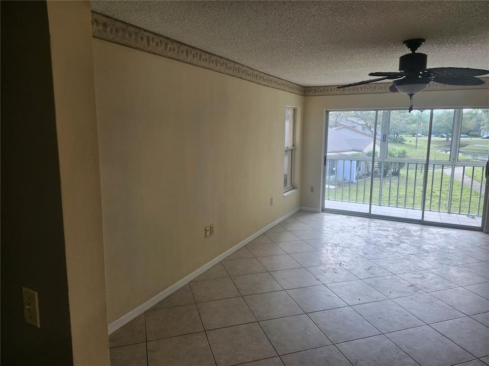 For Sale: $116,000 (2 beds, 2 baths, 1035 Square Feet)