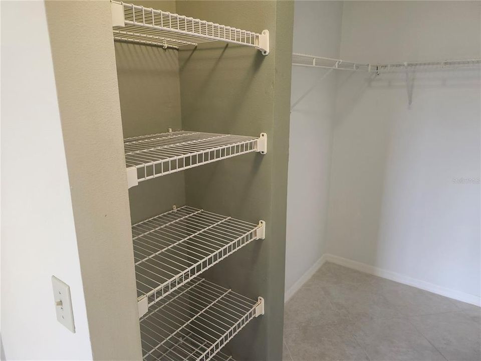 For Sale: $116,000 (2 beds, 2 baths, 1035 Square Feet)