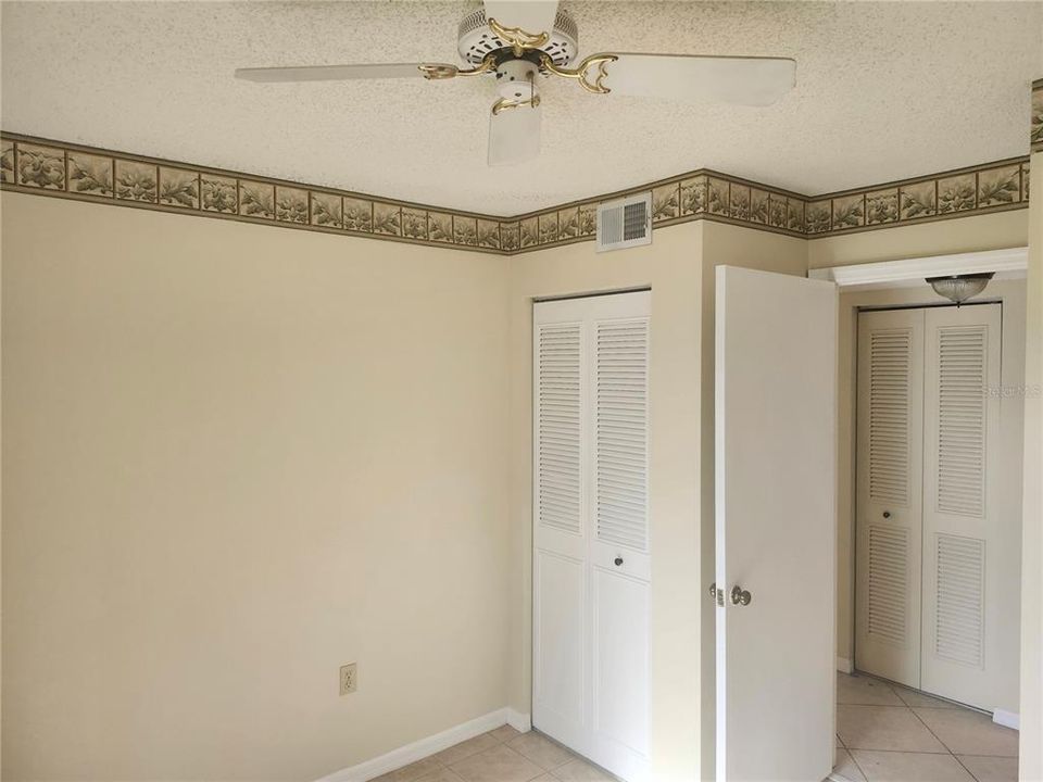 For Sale: $116,000 (2 beds, 2 baths, 1035 Square Feet)
