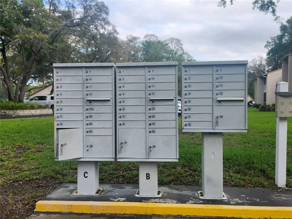 For Sale: $116,000 (2 beds, 2 baths, 1035 Square Feet)