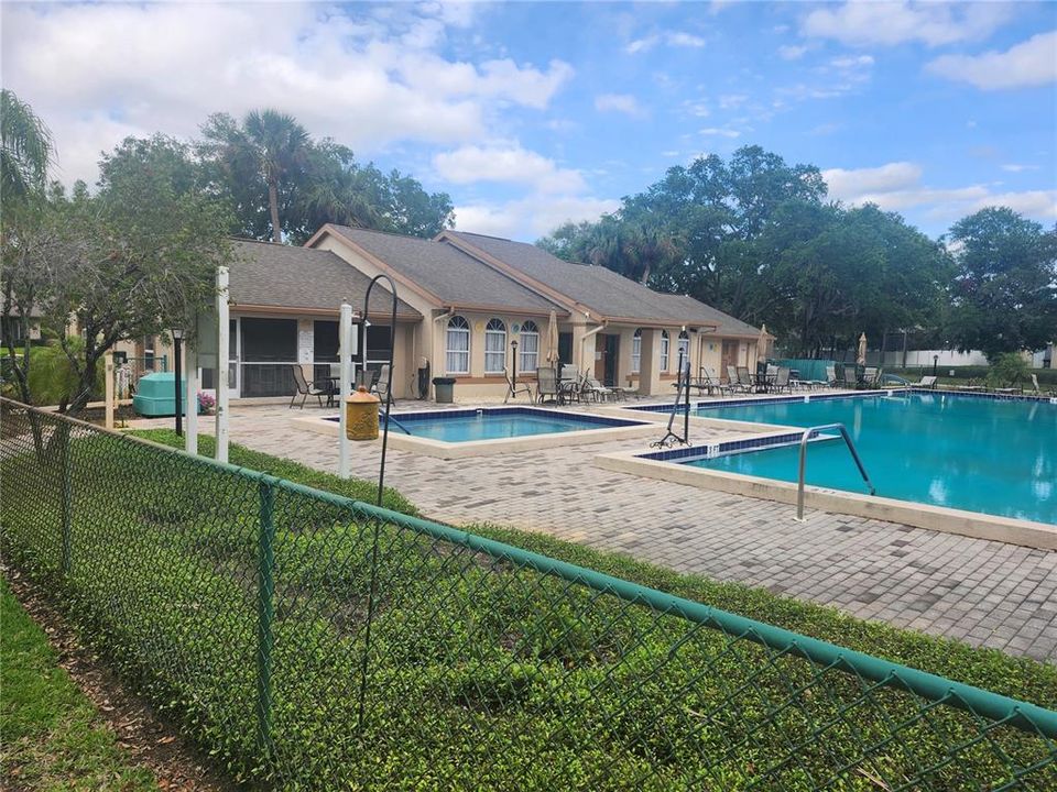 For Sale: $116,000 (2 beds, 2 baths, 1035 Square Feet)