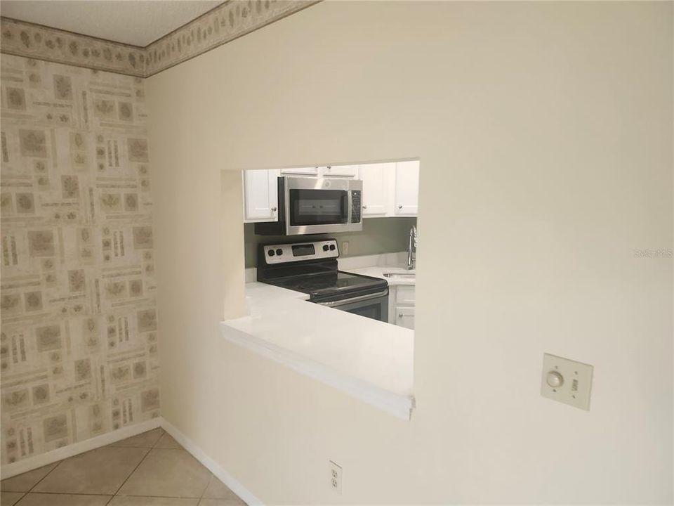 For Sale: $116,000 (2 beds, 2 baths, 1035 Square Feet)