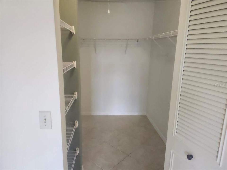 For Sale: $116,000 (2 beds, 2 baths, 1035 Square Feet)