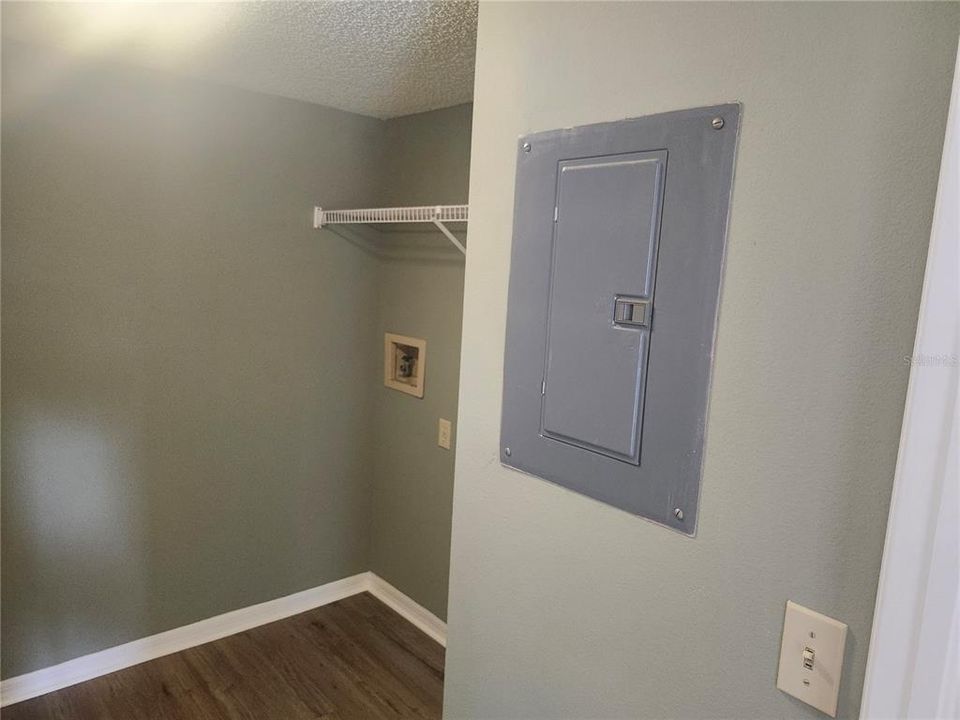 For Sale: $116,000 (2 beds, 2 baths, 1035 Square Feet)