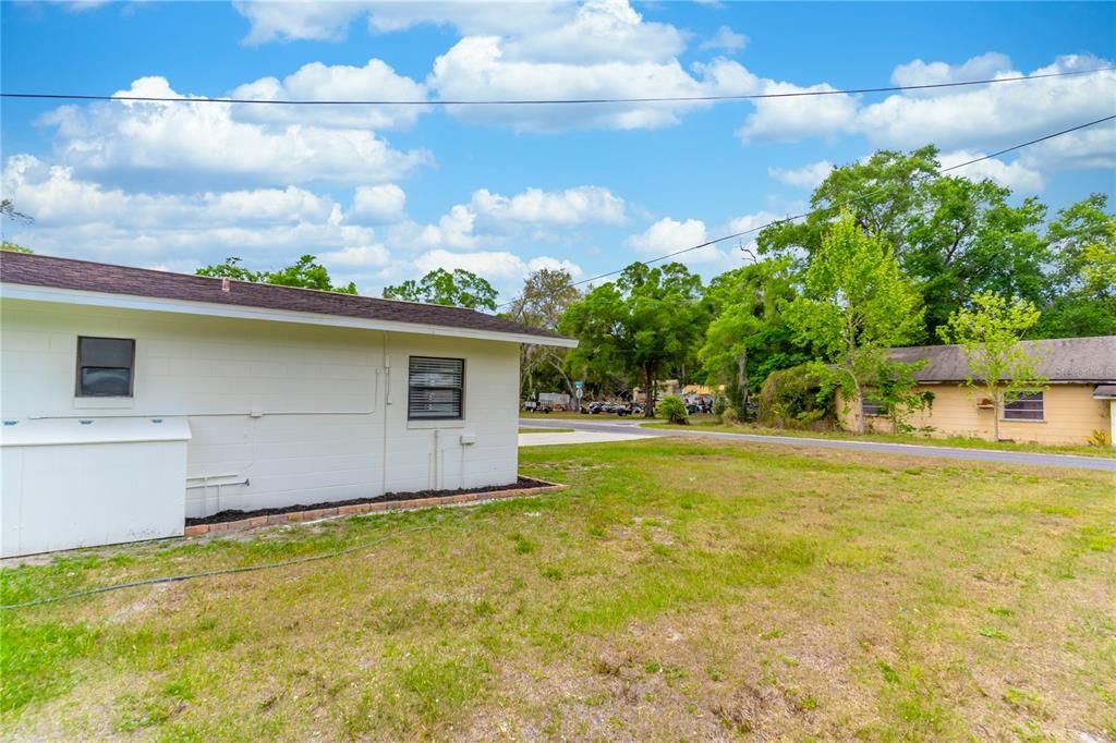 For Sale: $194,900 (2 beds, 0 baths, 720 Square Feet)