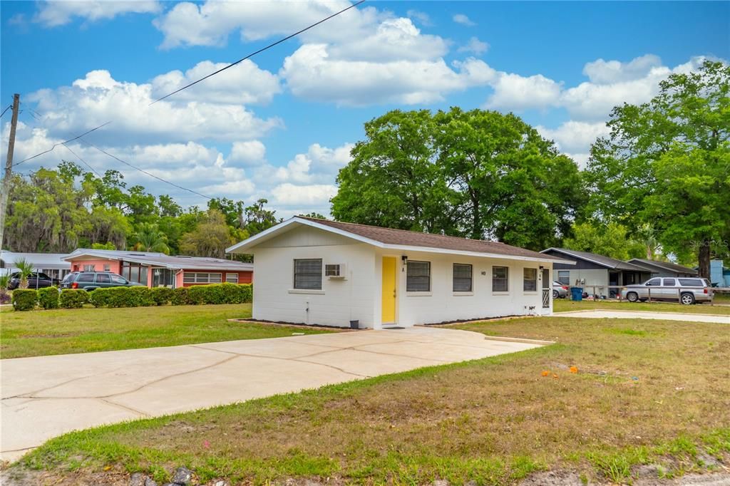 For Sale: $194,900 (2 beds, 0 baths, 720 Square Feet)