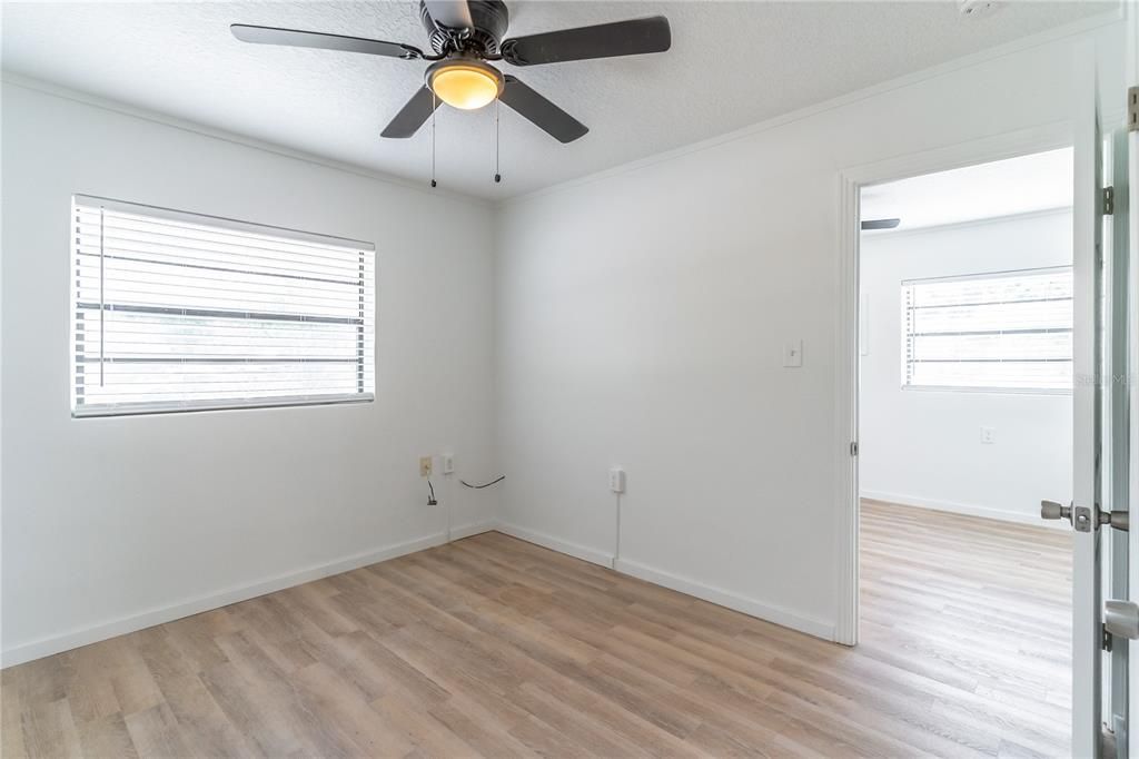 For Sale: $194,900 (2 beds, 0 baths, 720 Square Feet)