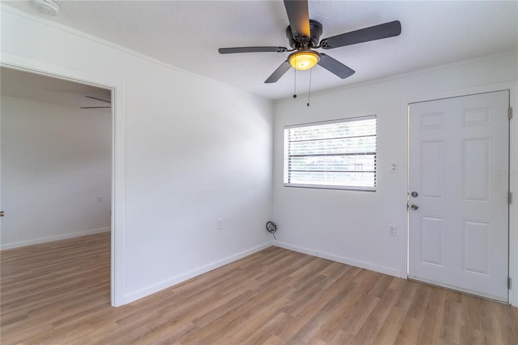 For Sale: $194,900 (2 beds, 0 baths, 720 Square Feet)