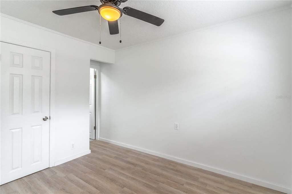 For Sale: $194,900 (2 beds, 0 baths, 720 Square Feet)